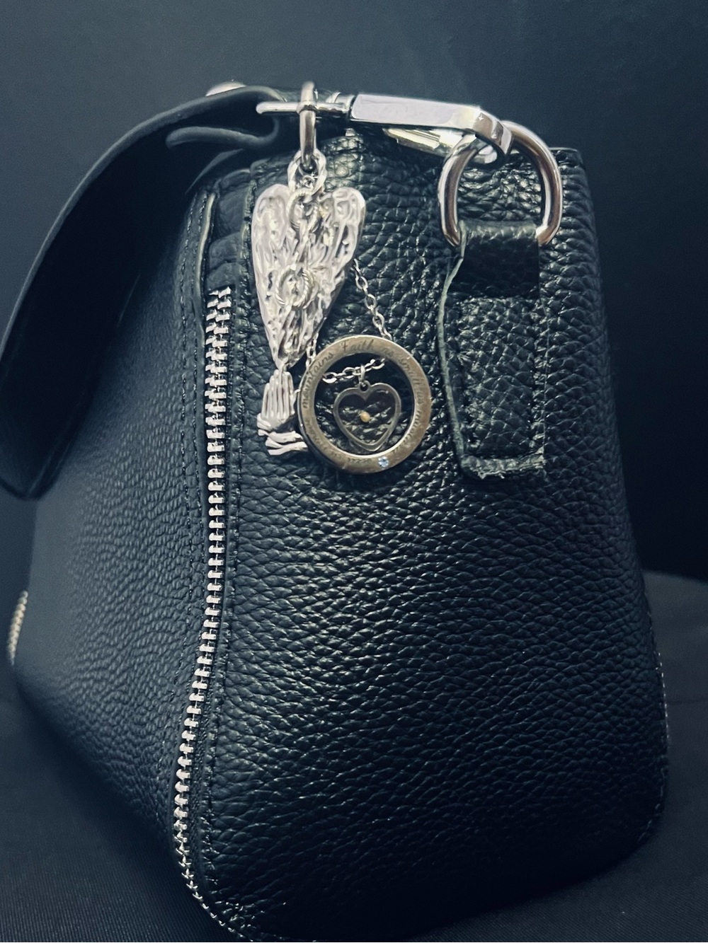 FAITH Silver Heart with Prayer Hands Scripture Pendant Bag Charm - Picture 2 of 3